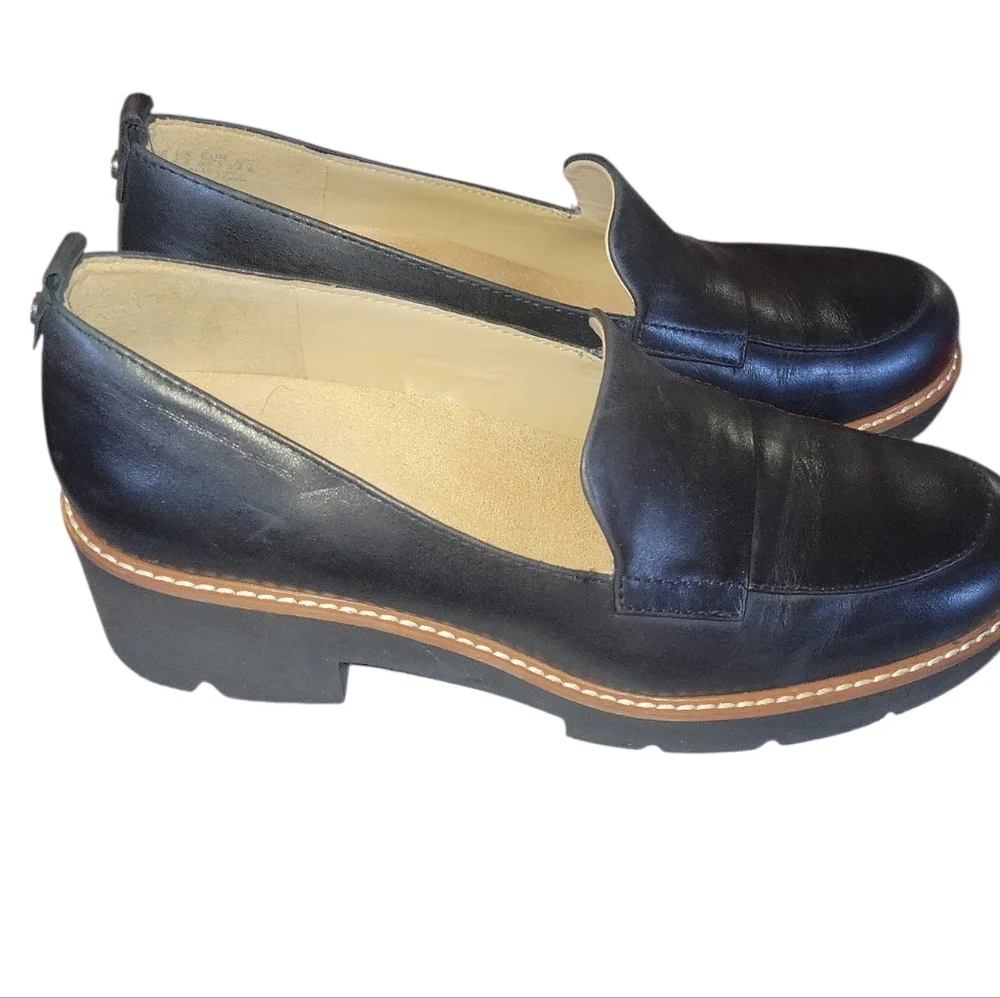 Naturalizer Women's Black Faux Leather Upper Round Toe Slip On Loafers 8M